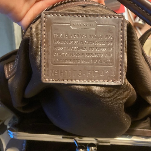 Coach Top Handle Bag with Kiss Lock Center - Picture 11 of 12